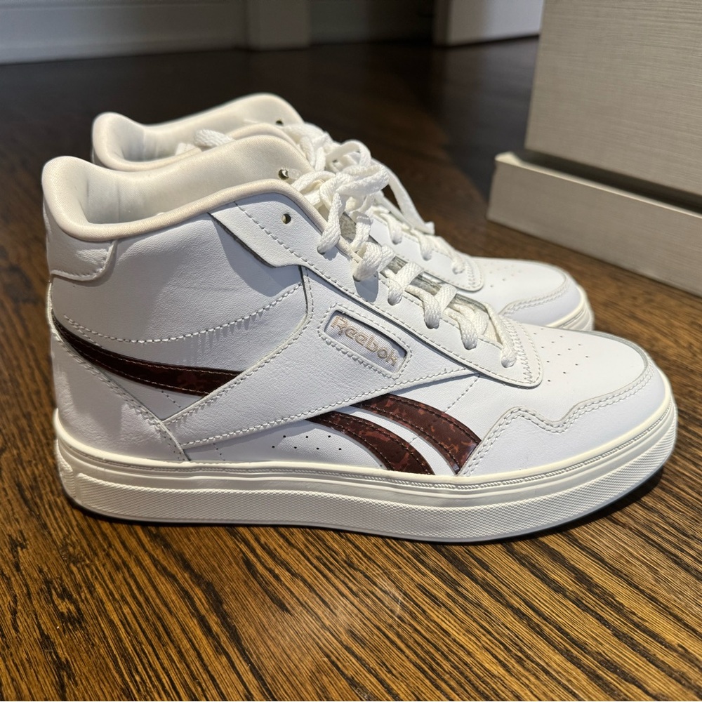 NEW Women’s Reebok High-tops. Size 8.
